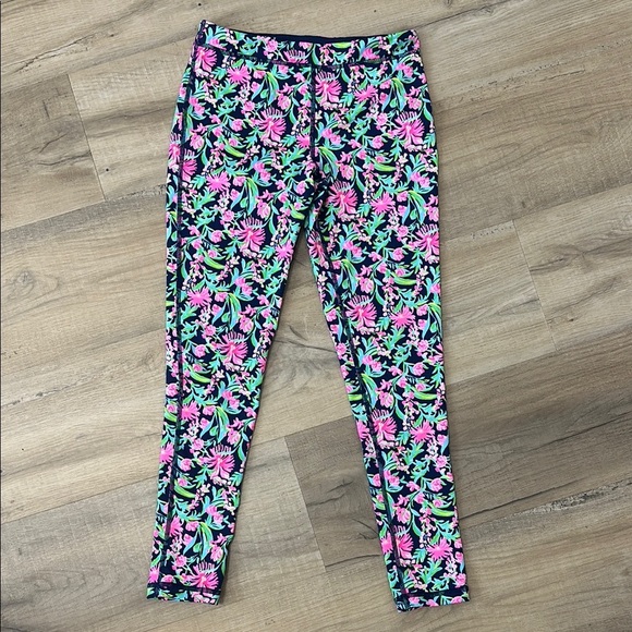 Lilly Pulitzer Floral tropical Kids Leggings size large 8-10 - Picture 1 of 9